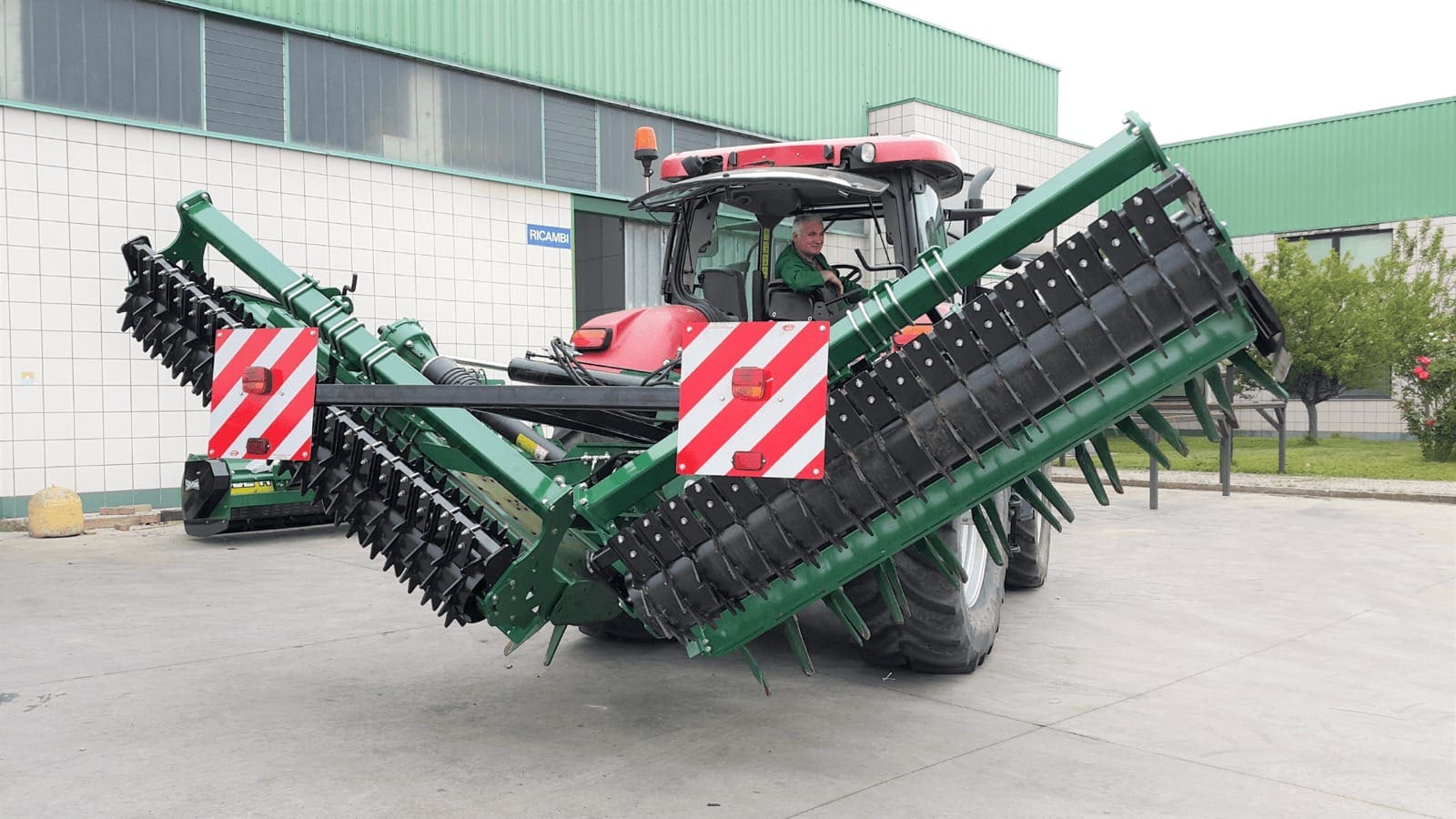 Elevate Your Farm’s Efficiency: Visit Leading Edge Equipment at OFVC 2025